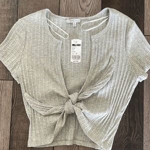 Cozy Fox brand new gray crop top